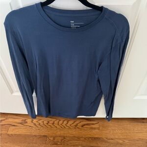 GAP men’s long sleeved top
